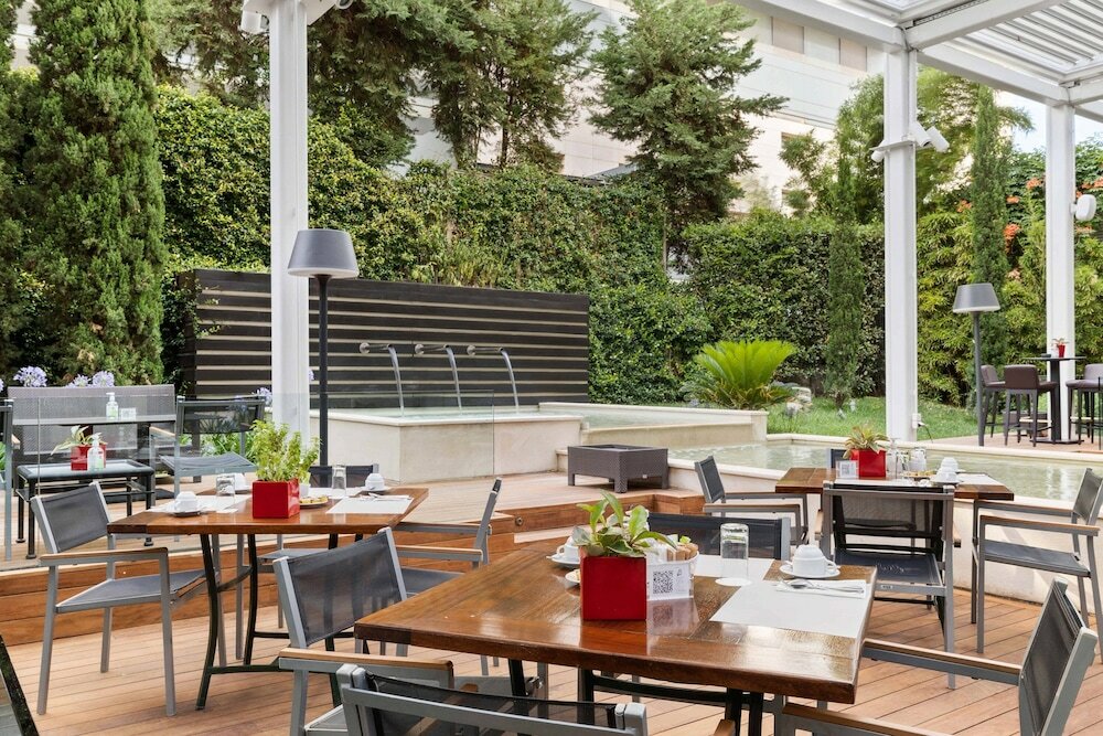 Фото Athens Marriott Hotel