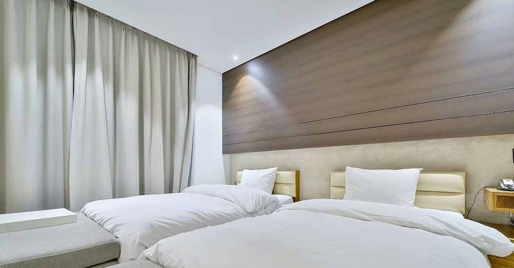 Фото Golden Hotel Incheon