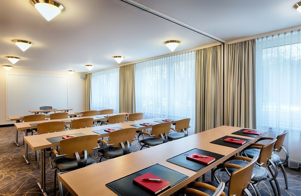 Фото Leonardo Hotel Hamburg City Nord