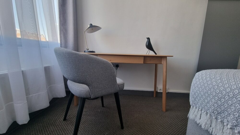 Фото Lancaster Hall Hotel