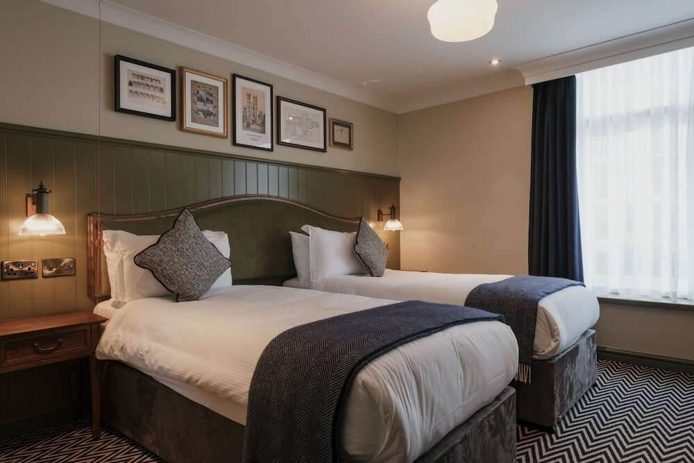 Фото The Sanctuary House Hotel