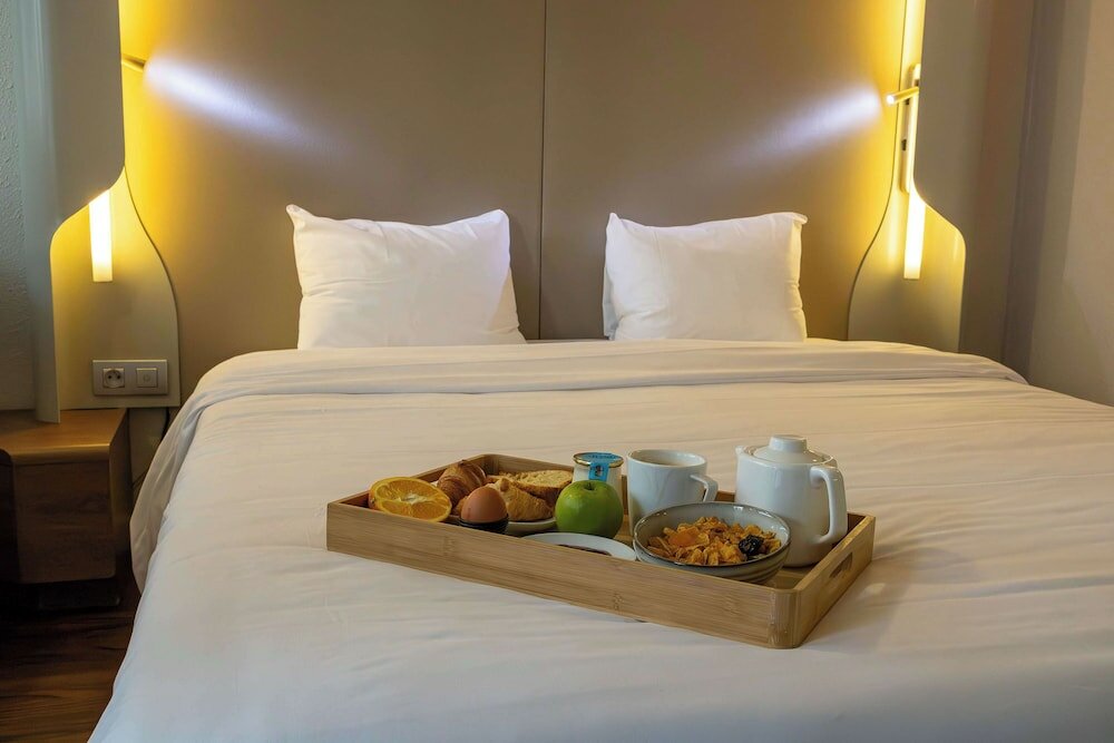 Фото Hotel Campanile Toulouse - Blagnac Aéroport