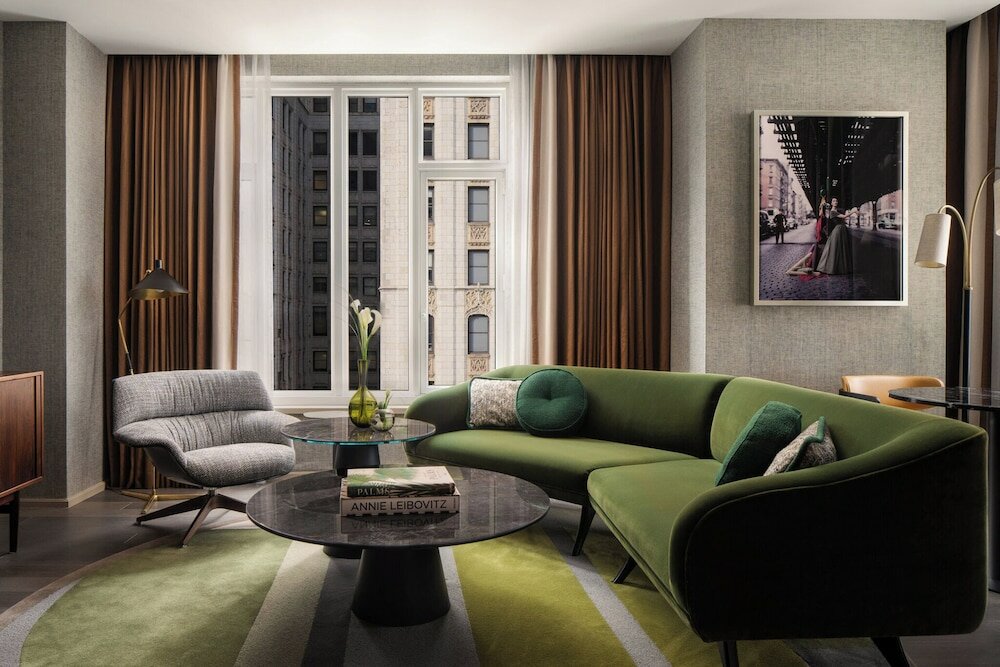 Фото Four Seasons Hotel New York Downtown