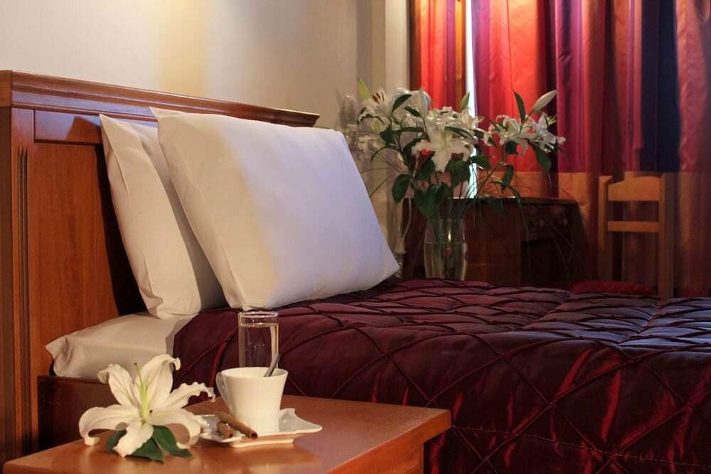 Фото Famissi Eden Hotel