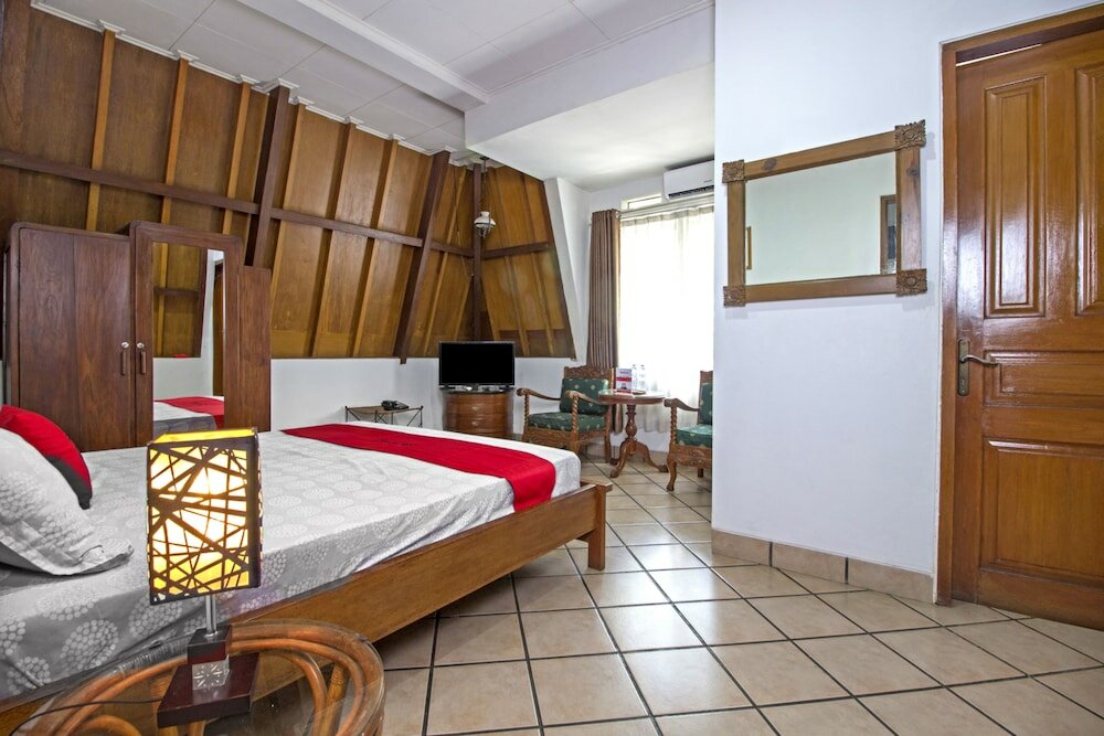 Фото RedDoorz Plus near Parahyangan University