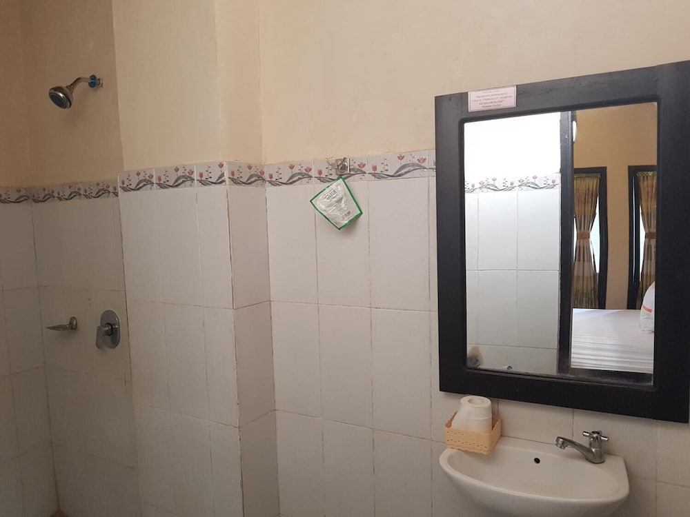 Фото Jaya Phita Guest House