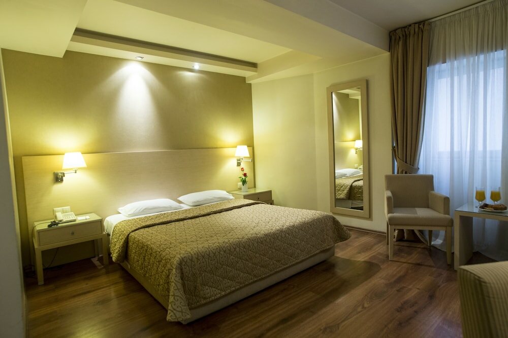 Фото The Tobacco Hotel