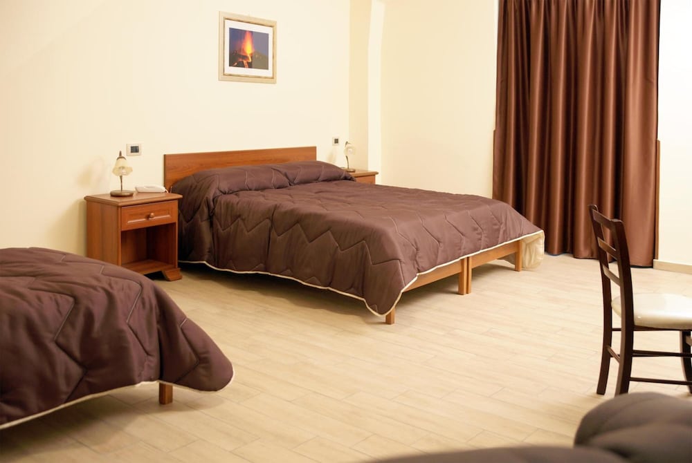 Фото Hotel Sofia