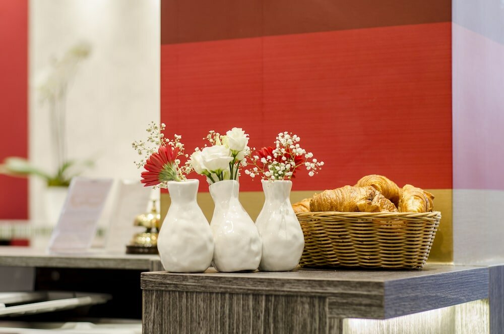 Фото Migny Opera Montmartre