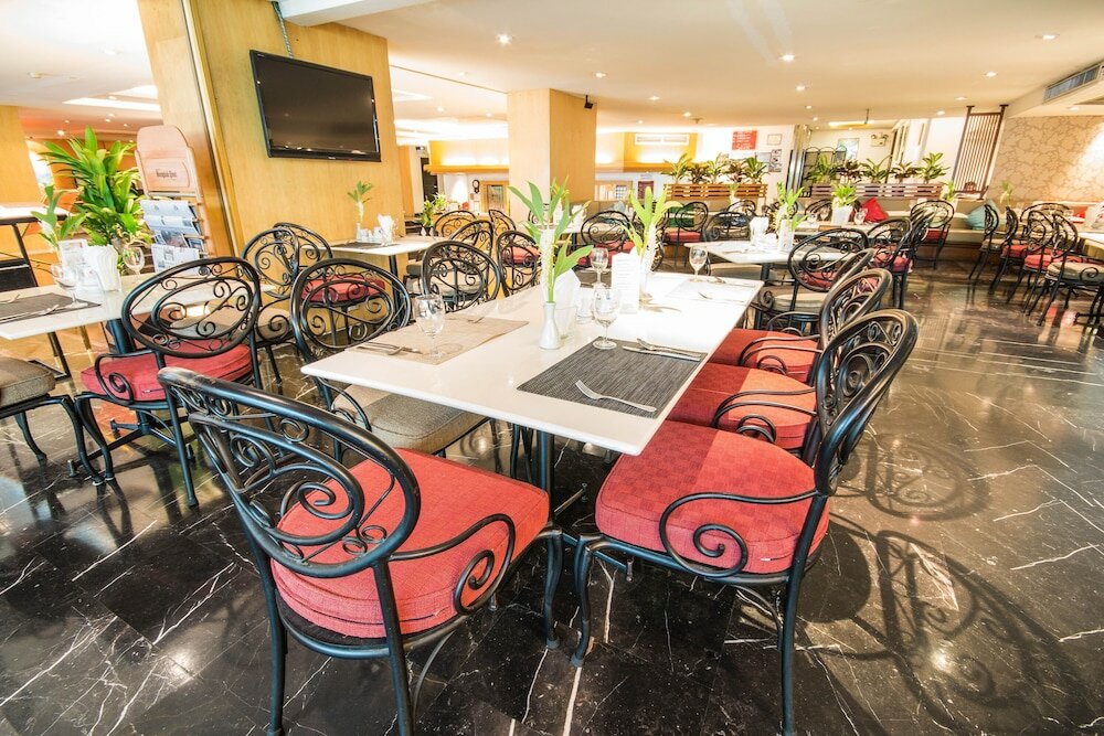 Фото Tai-Pan Hotel