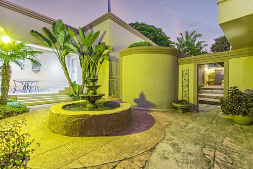 Внешний вид отеля Dunton Guest House в Сандтоне, фото 3