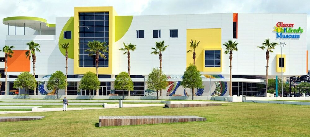 Фото Jw Marriott Tampa Water Street