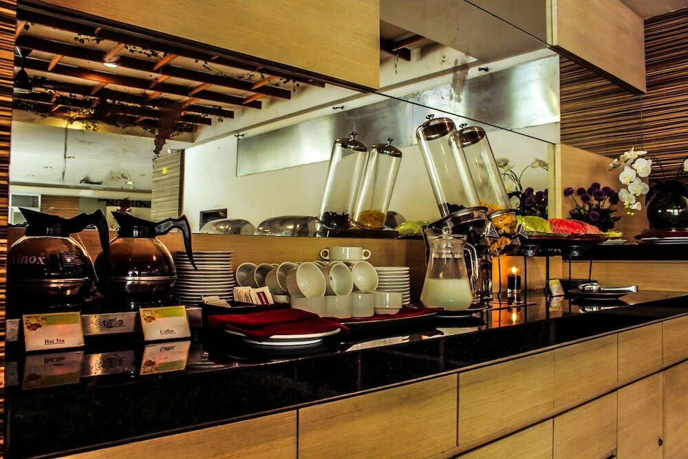 Фото The Tusita Hotel