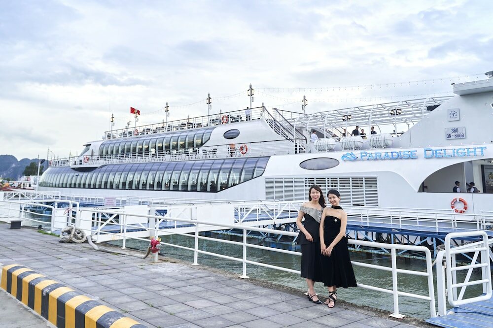 Фото Paradise Suites Hotel