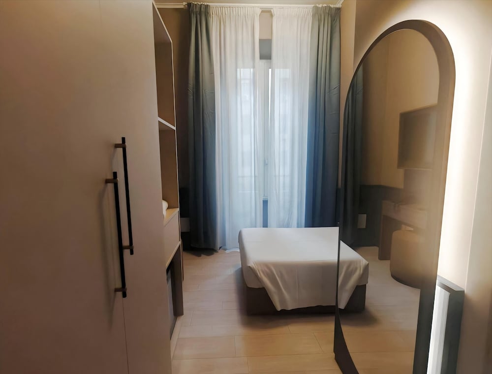 Фото The B Place