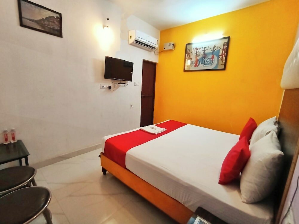 Фото Отель Yash Residency Assi Ghat