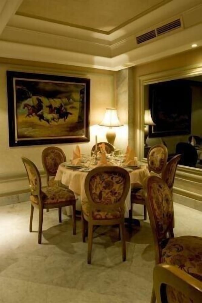 Фото Hotel Nassim