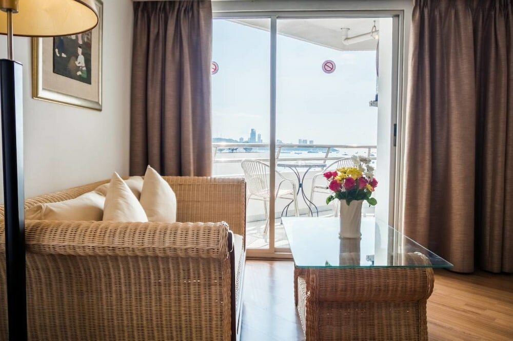 Фото Markland Seaside Pattaya