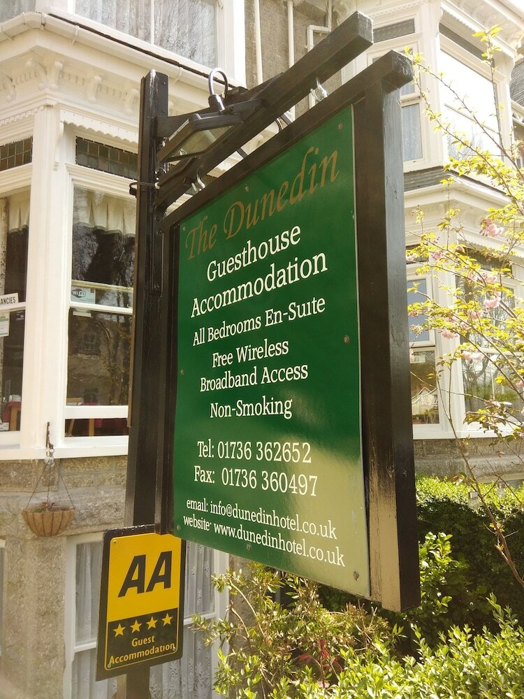 Фото The Dunedin