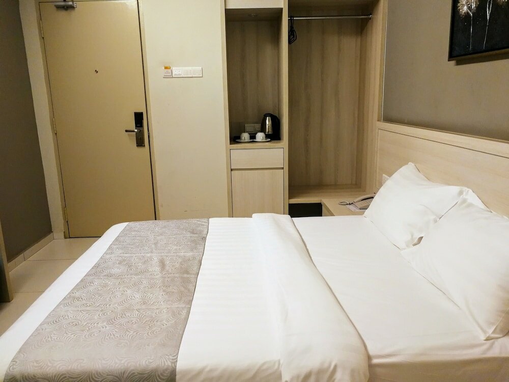 Фото Aurora Hotel