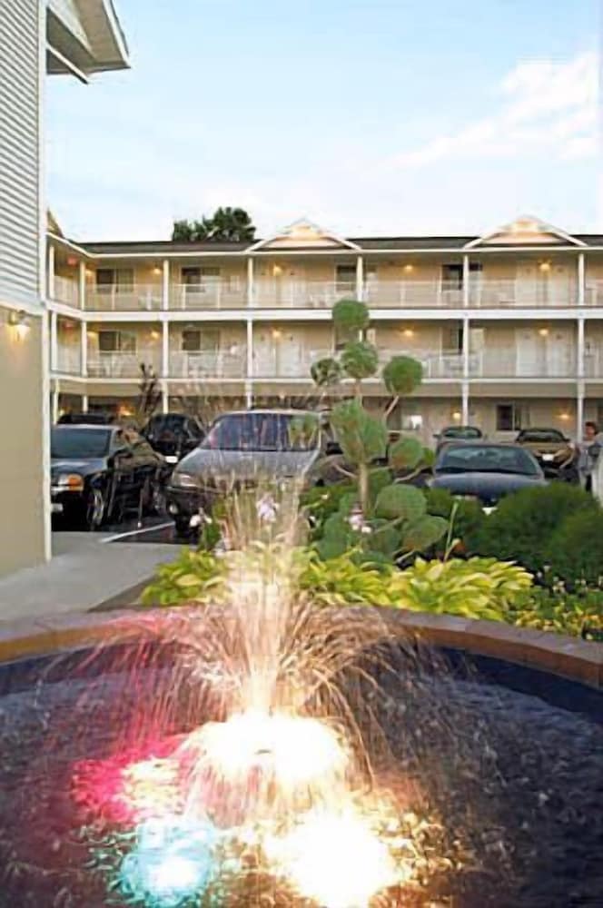 Фото Parkside Inn Bridgeview