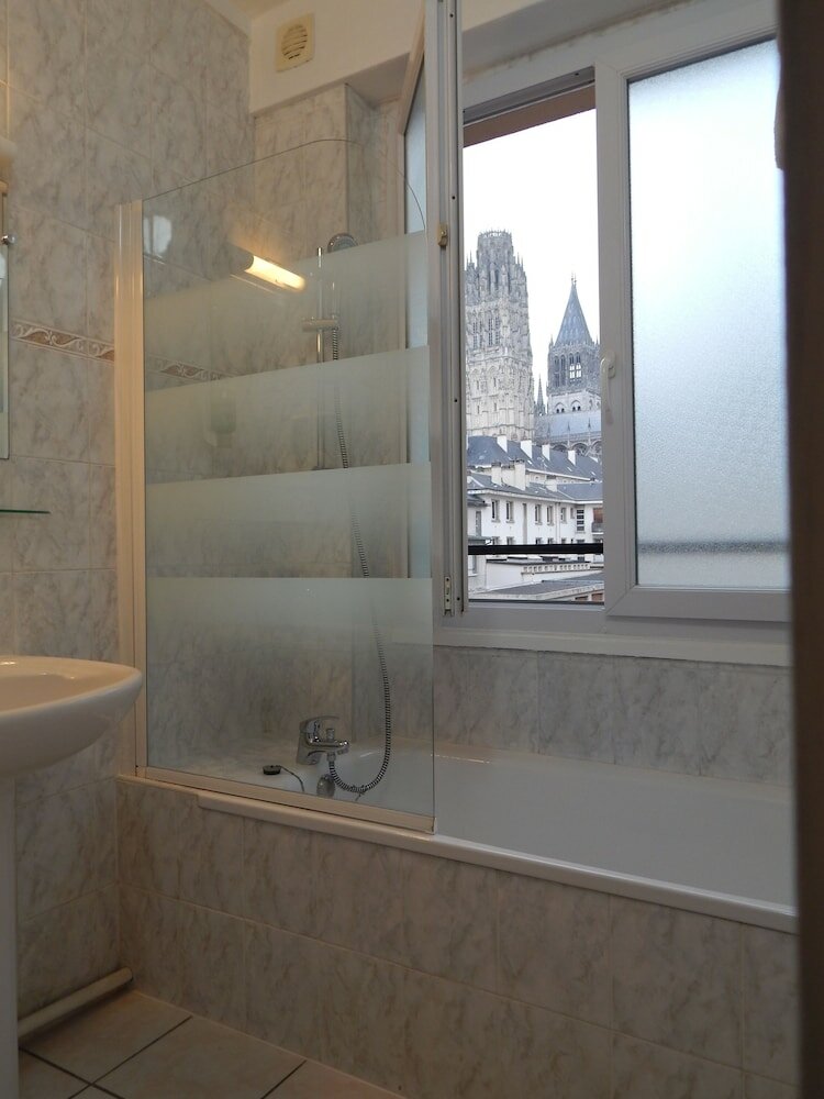 Фото Comfort Hotel Alba Rouen