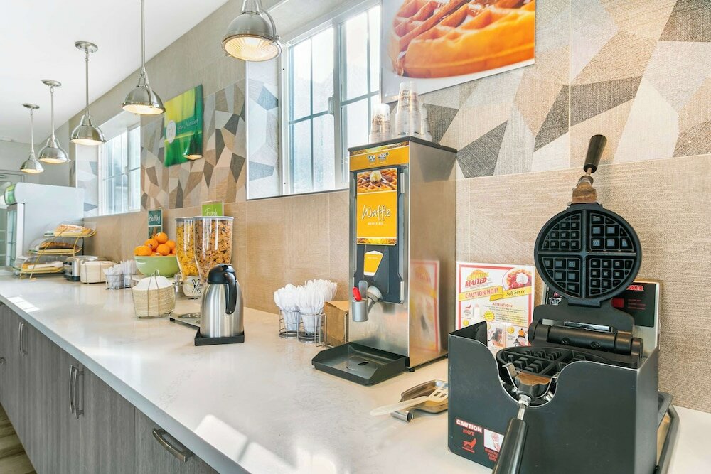 Фото Quality Inn & Suites