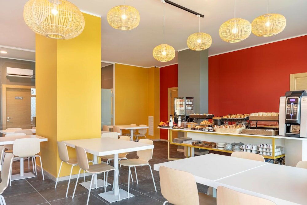 Фото B&b Hotel Roma Fiumicino Aeroporto Fiera 2