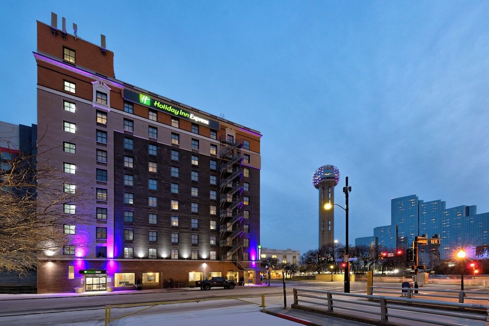 Фото Holiday Inn Express Dallas Downtown, an Ihg Hotel