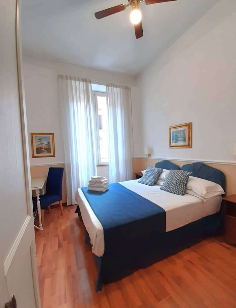 Фото Hotel Porta Pia