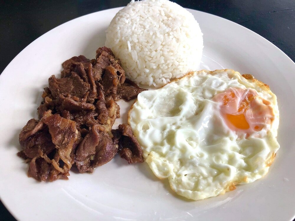 Фото Hometown Hotel Bacolod - Lacson