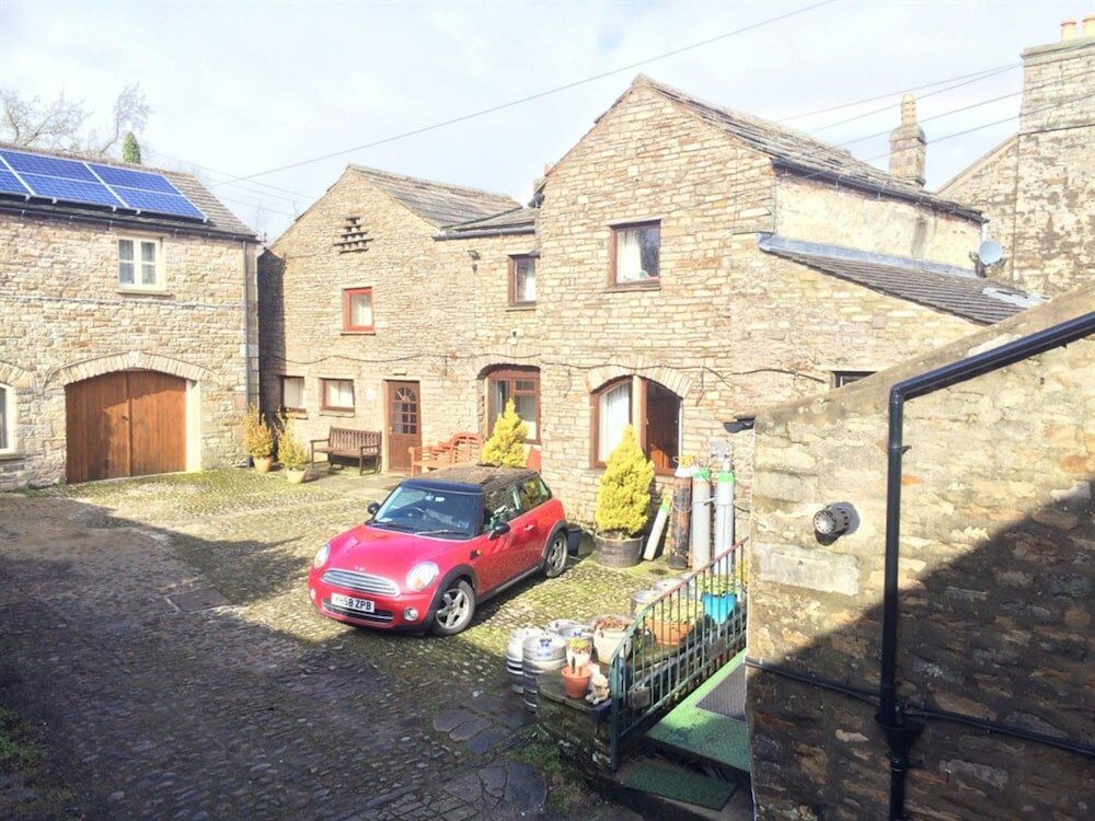 Фото The Fox & Hounds Inn