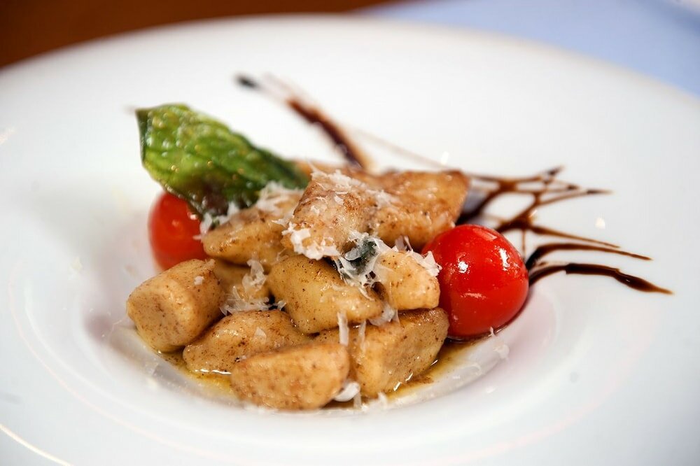 Фото Hotel Montane