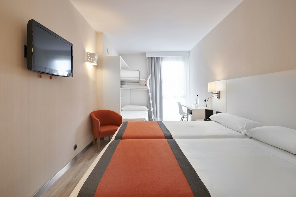 Фото Catalonia Bristol