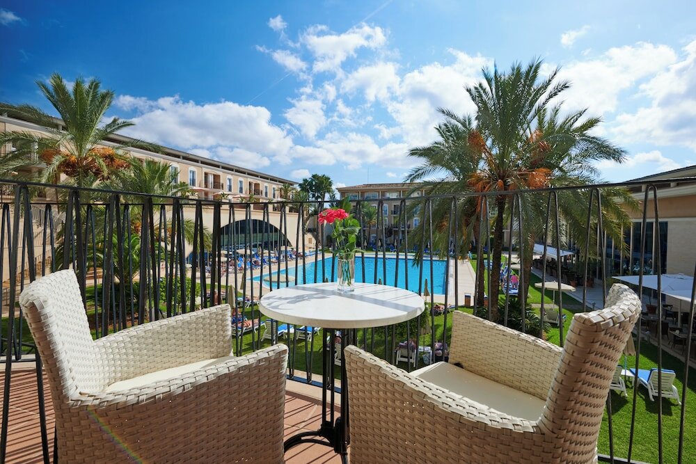 Фото Grupotel Playa de Palma Suites & SPA