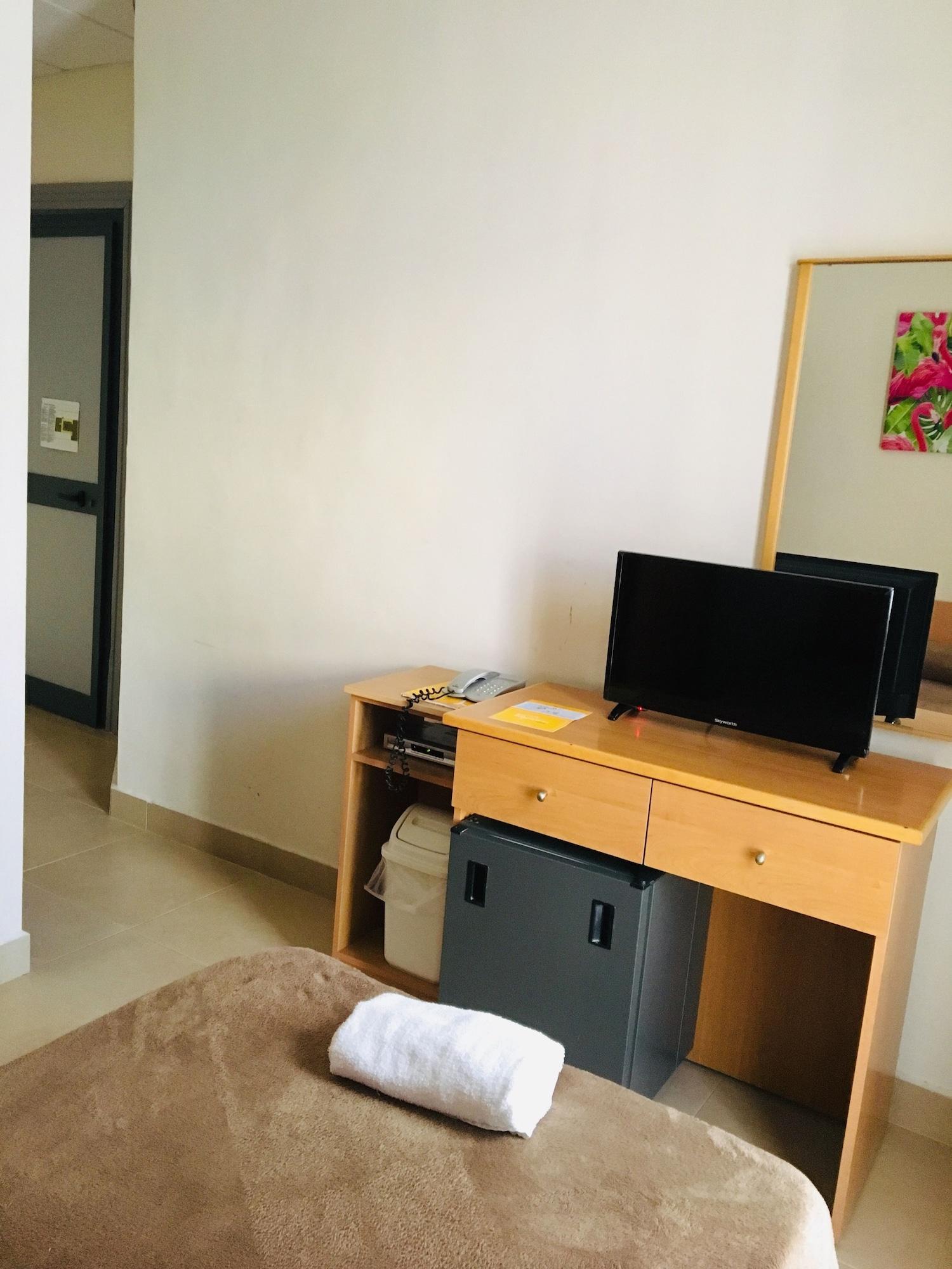 Фото Tropicana Hotel