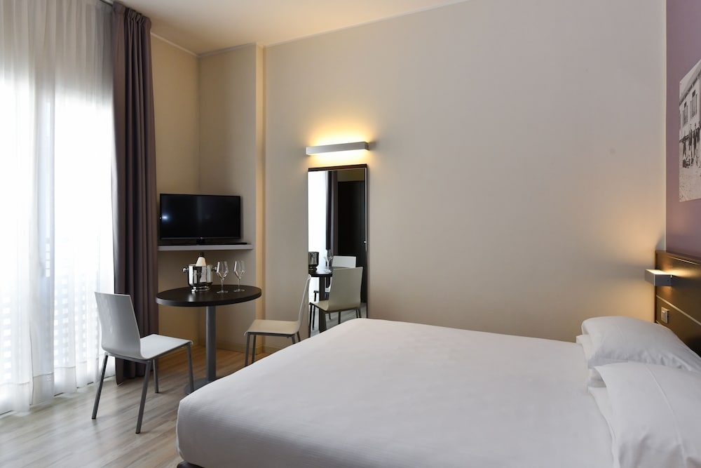 Фото Hotel Vienna