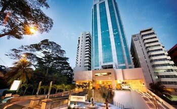 Фото Pacific Regency Hotel Suites