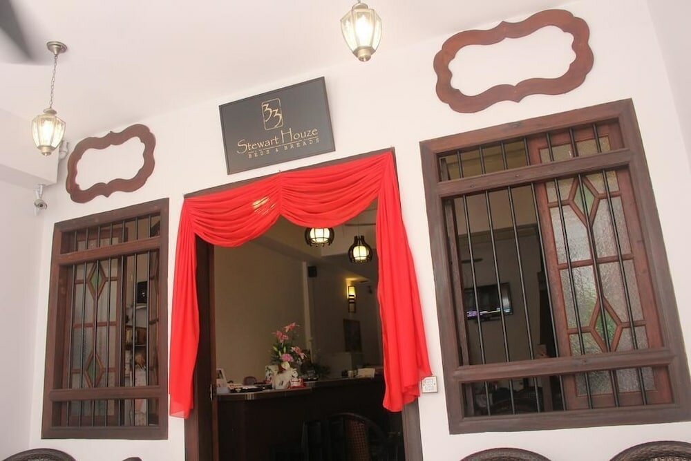 Фото Thirty Three Stewart Houze Guest House