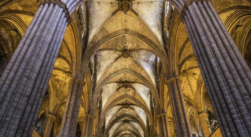 Фото May Ramblas Barcelona