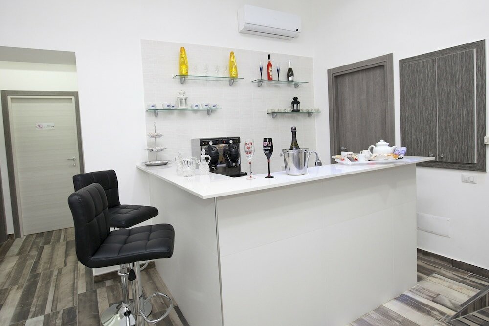 Фото Napoli Garibaldi Square