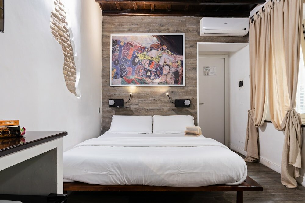 Фото IRooms Rome Spanish Steps