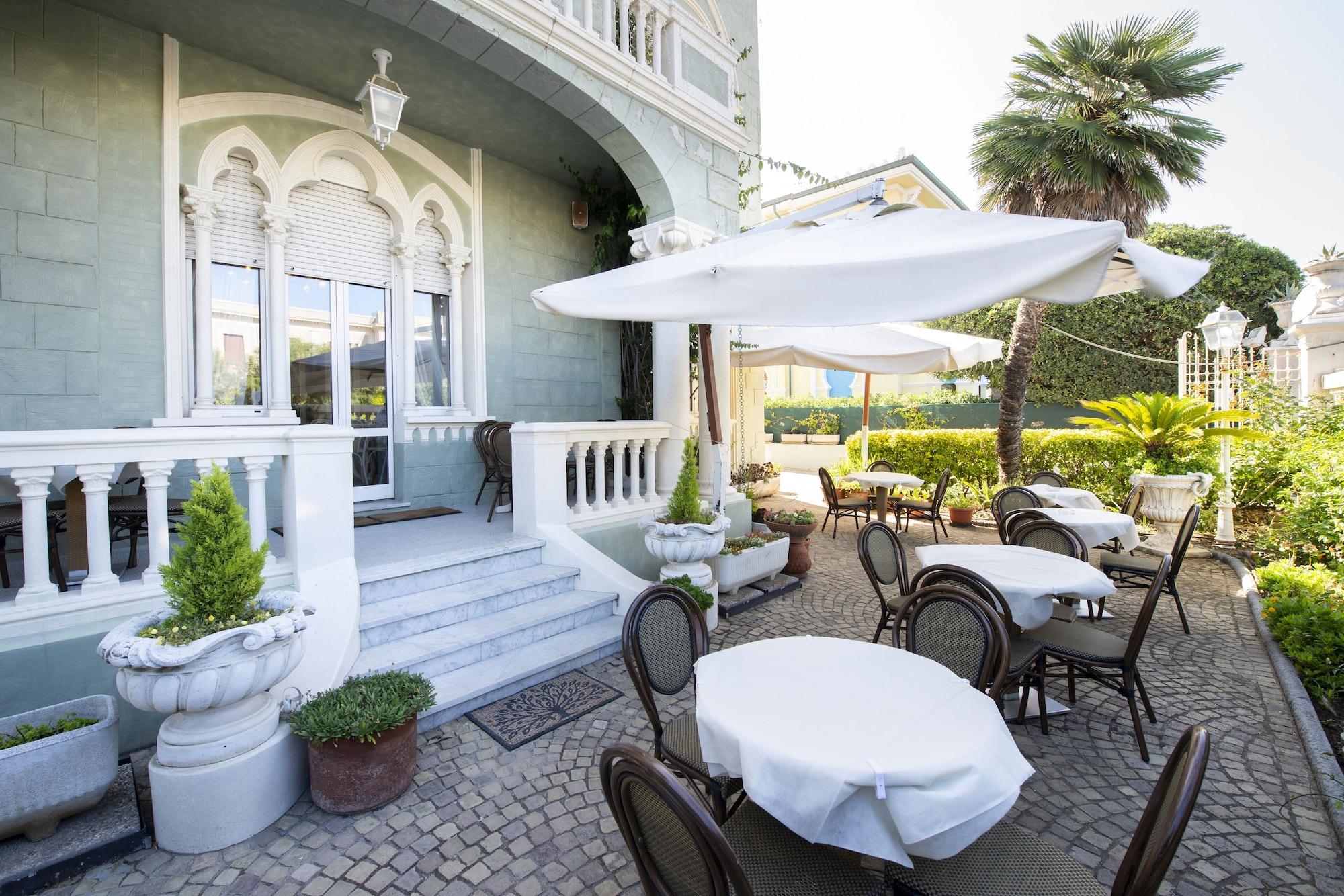 Фото отеля 3