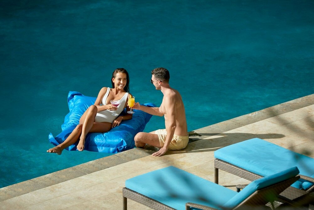 Фото Courtyard by Marriott Bali Nusa Dua Resort