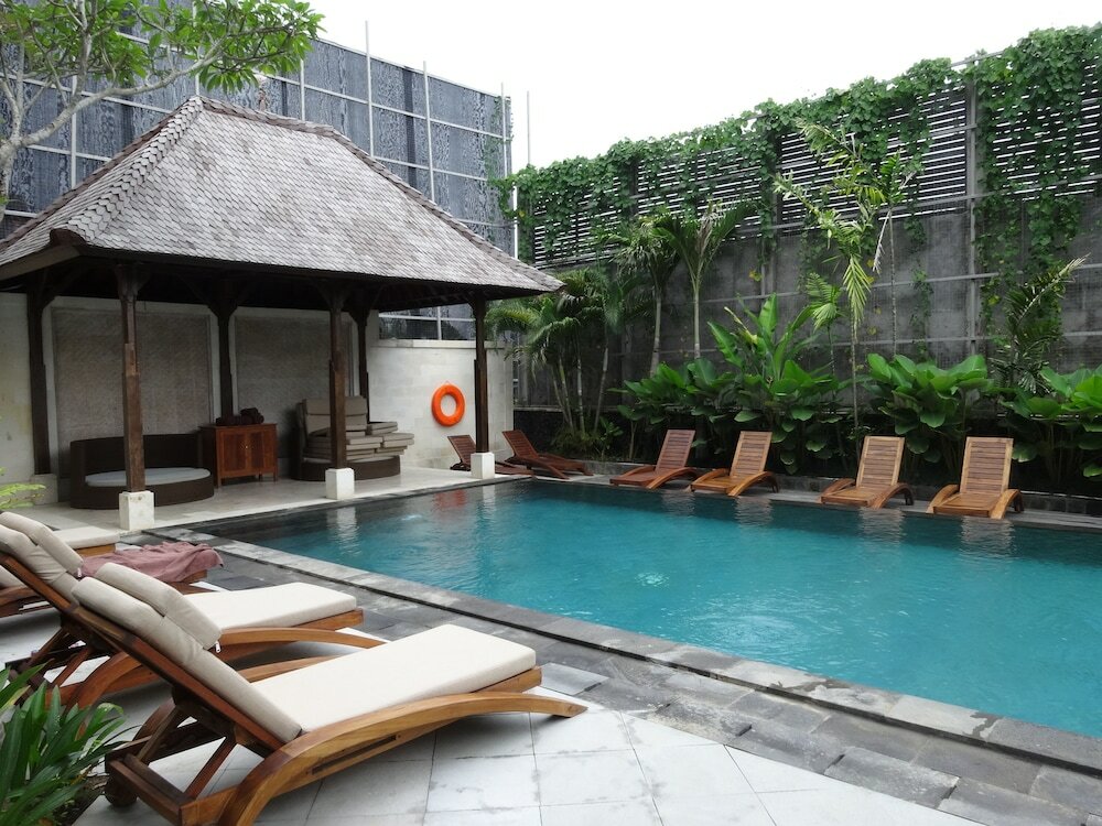 Фото Ubud Village Hotel