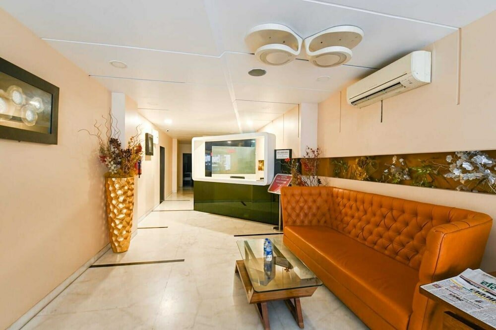 Фото Oyo 4155 Hotel The Sudesh