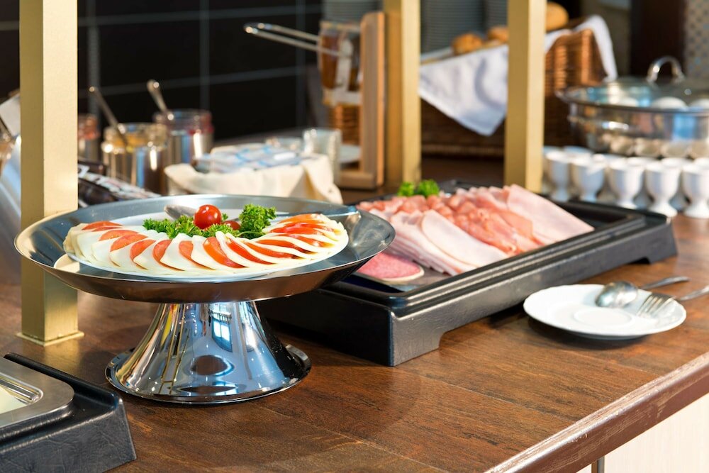 Фото Отель Coffee Fellows Frankfurt-Airport