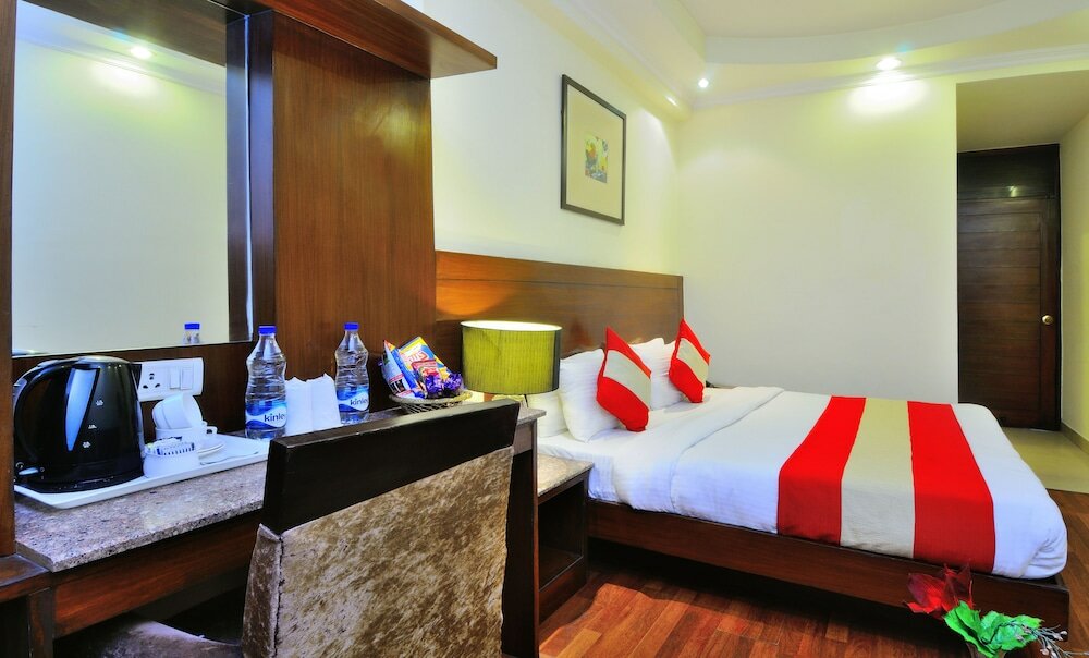 Фото Hotel The Raj, New Delhi