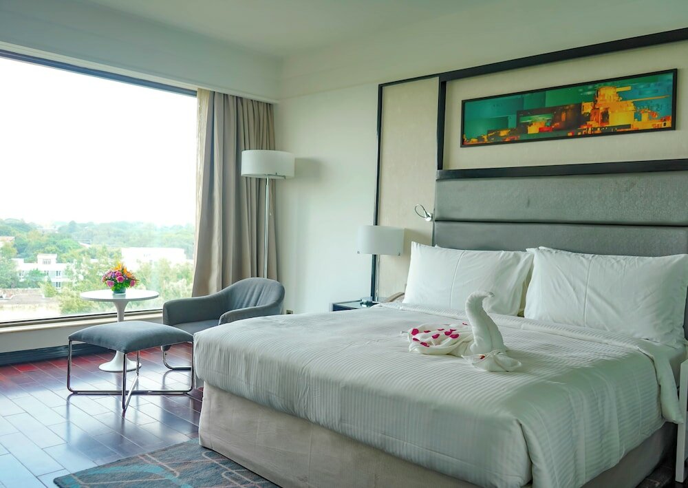 Фото Crowne Plaza Pune City Centre, an Ihg Hotel