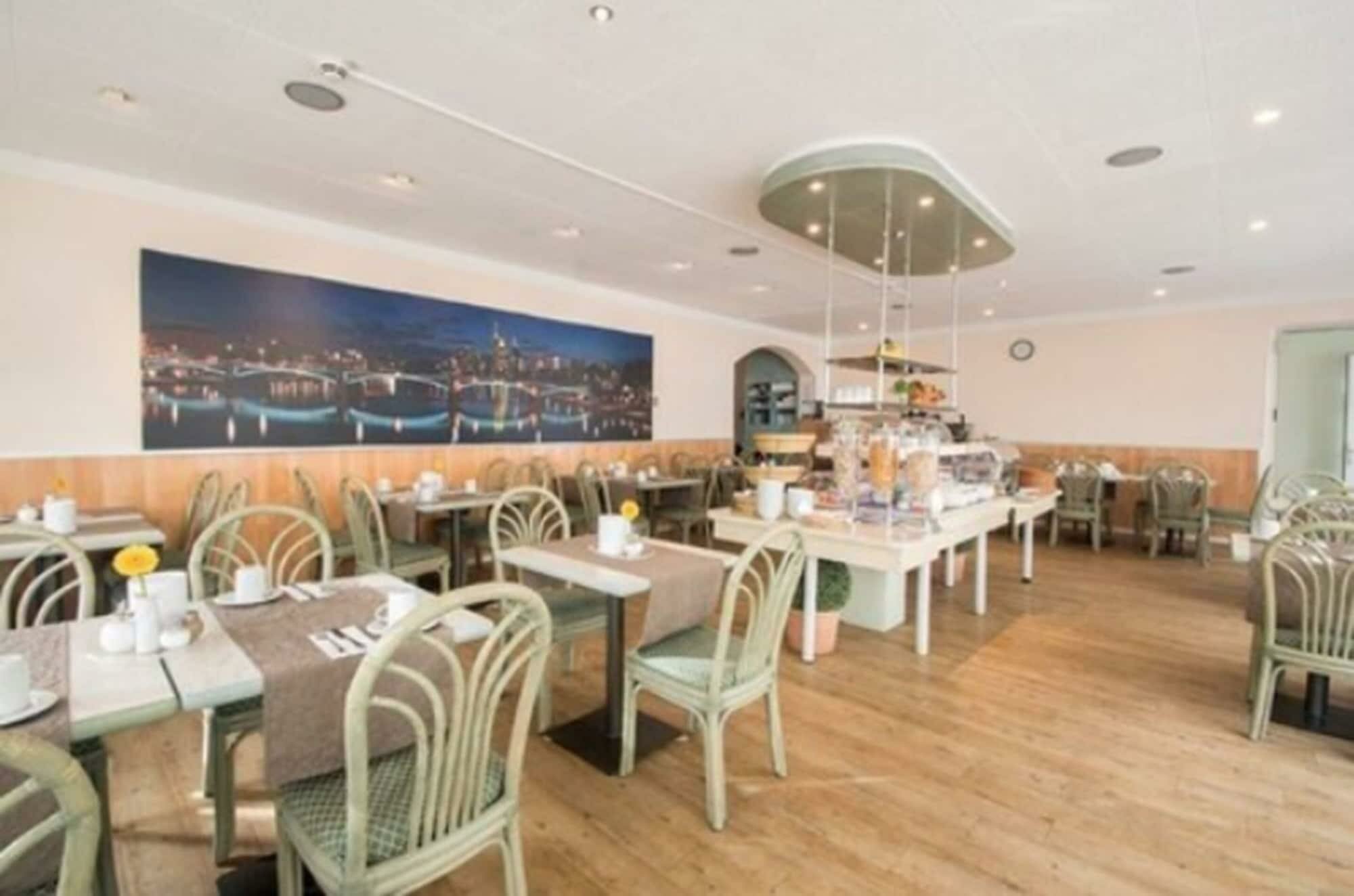 Фото Motel Frankfurt